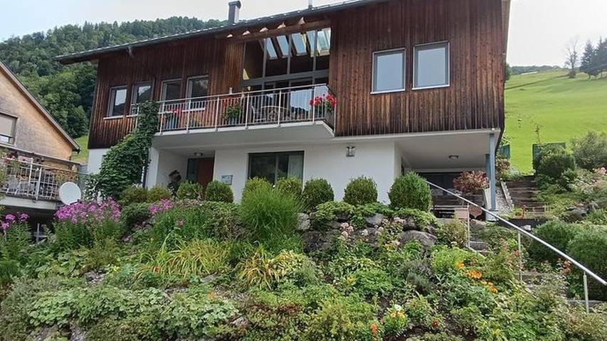 Ferienwohnung für 3 Personen, mit Balkon in Mellau