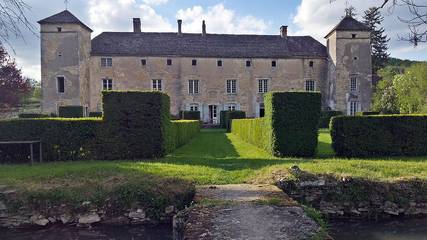 Chambre d’hôte pour 5 personnes, avec jardin, animaux acceptés à Ozenay