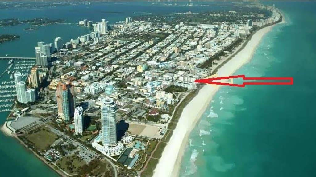 Ganze Wohnung, Ocean Front-Ocean Drive Beach Pad in South Beach, Miami Beach