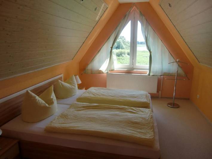 Ferienwohnung für 4 Personen, mit Pool und Garten am Beetzsee - 2