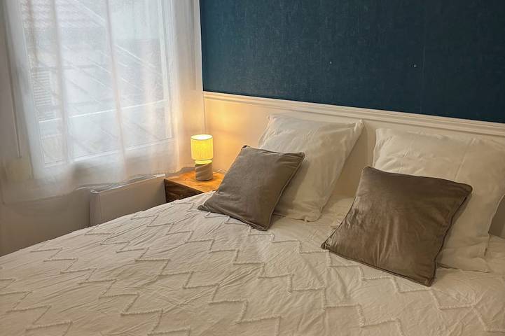 Apartamento entero, Super-central apartment for family or business in Châlons-en-Champagne, Marne