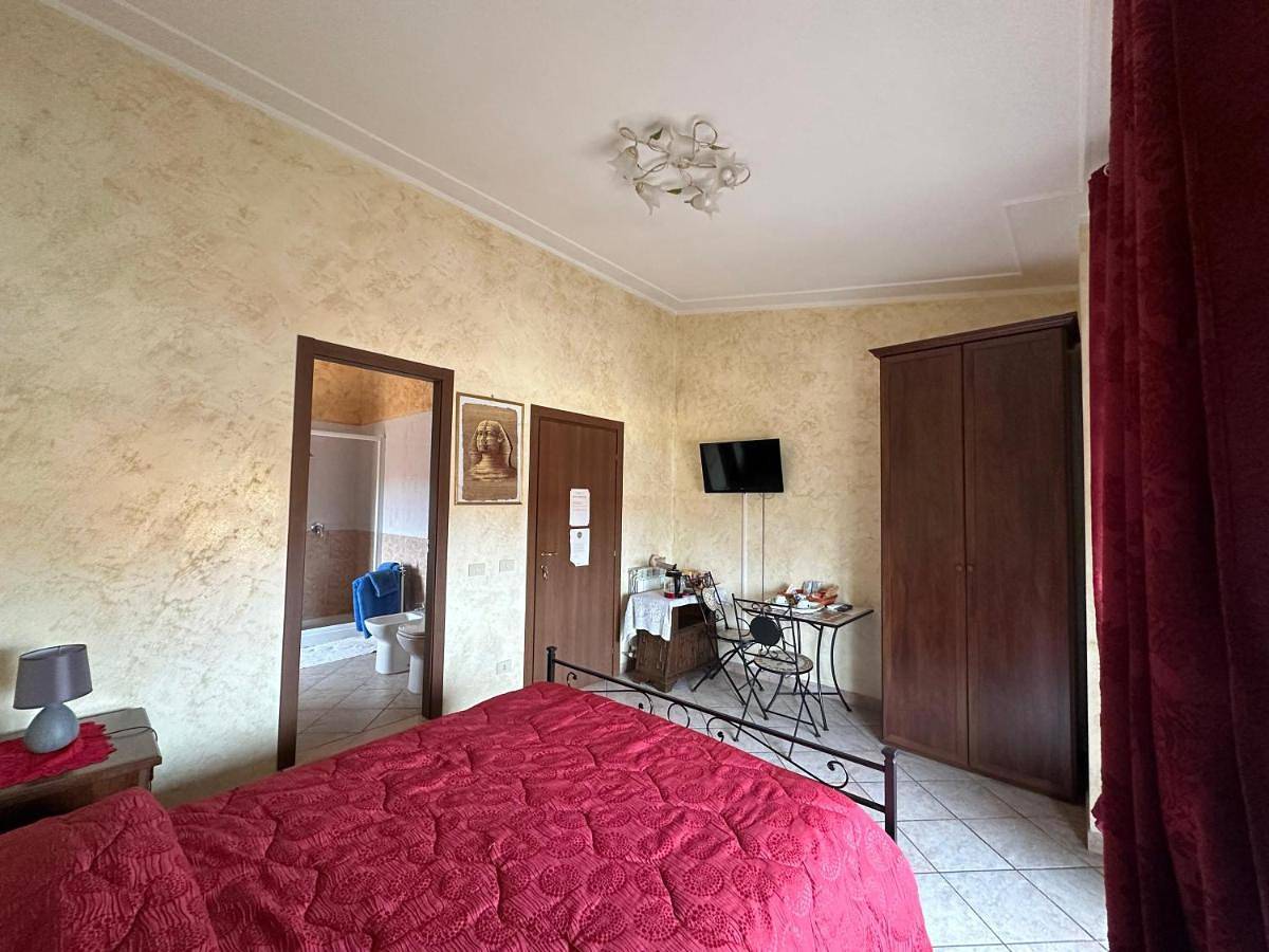 Double Room with Private Bathroom in Fiumicino, Provincia di Roma