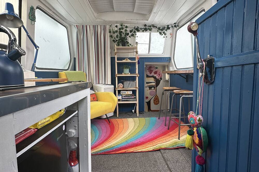 House Boat Experience! Cozy hip Place With an Amazing View of the River Thames in Richmond an der Themse, London