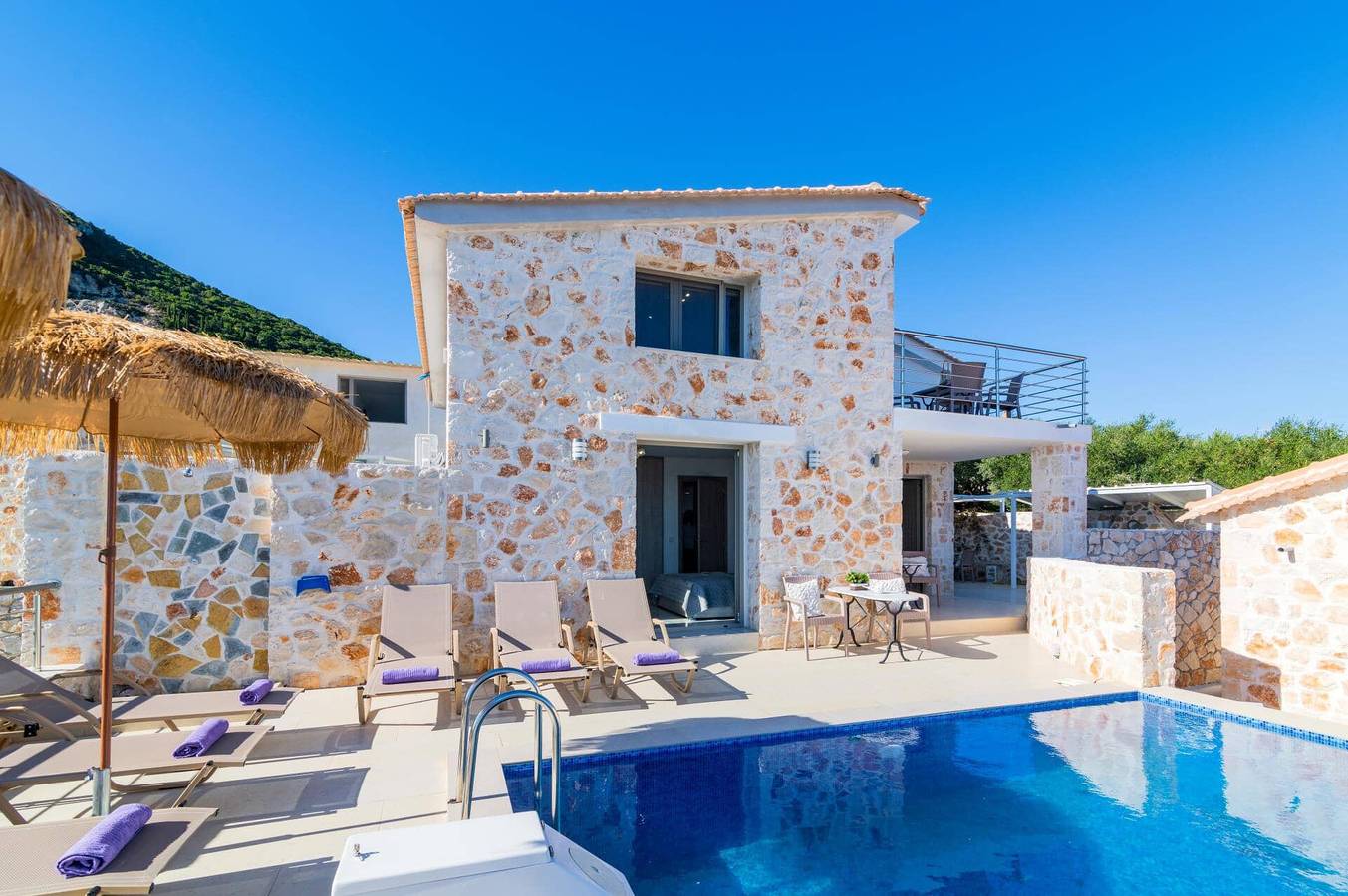 Villa Chrysso Horio 2 by Villa Plus in Katastari, Alykes