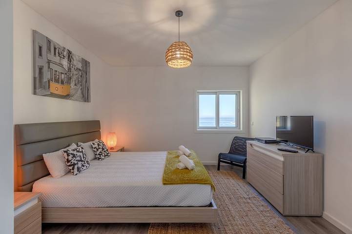 Appartement entier, Rêves de la mer / Rêves océaniques Sesimbra. Vue sur la mer. in Praia da Califórnia, Sesimbra