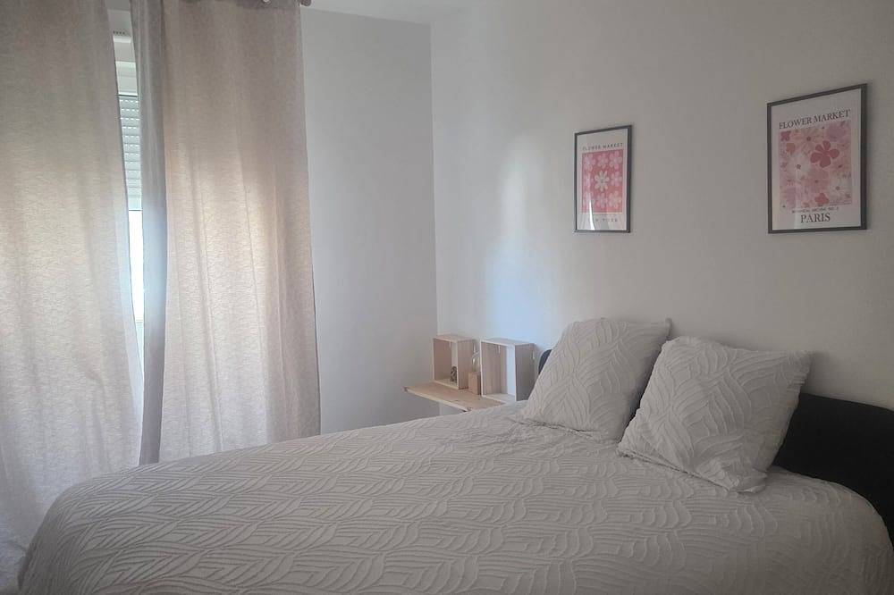 Apartamento entero, Large apartment in the center of Agen with air conditioning and private parking in Agén, Quercy