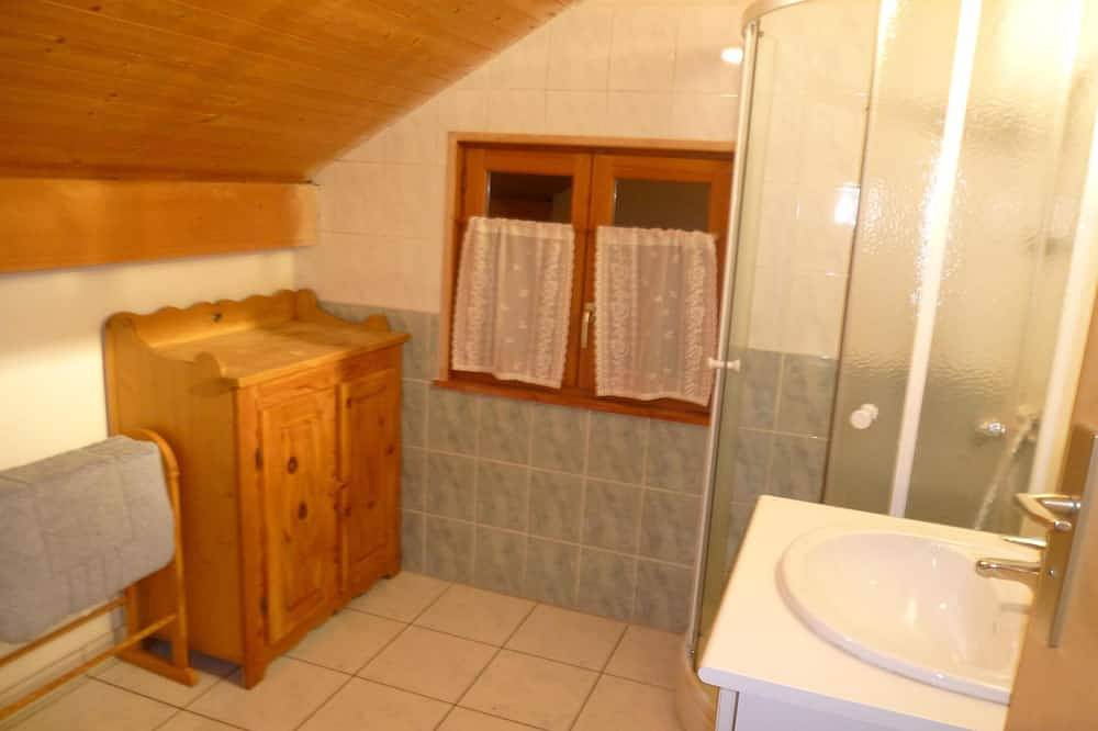Gîte les Augets, près restaurant les lanfiannes, centre ski de fond in Plateau des Glières, Fillière