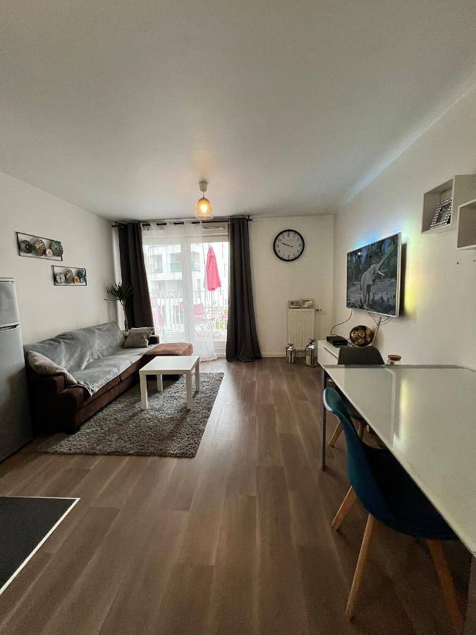 Gîte pour 4 personnes, avec balcon dans La Plaine Saint-Denis - 2