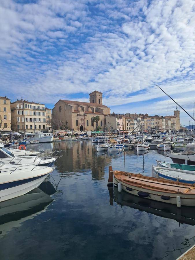 Gîte pour 4 personnes dans Office de Tourisme de la Ciotat