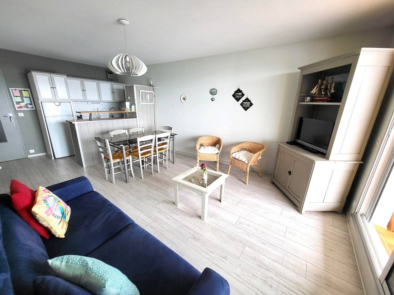 Ganze Wohnung, Meerblick: Charmante 2-Zi.-Whg. mit Terrasse in La Chaume, fußläufig zum Zentrum in Les Sables-d'Olonne, Vendée