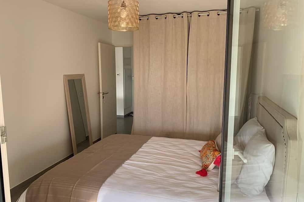 Entire apartment, Apartment Horizon - Côte d'Azur - private residence with pool in Nice (France), Nice region