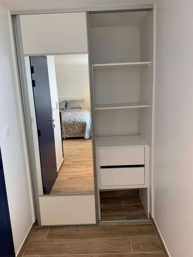 Gîte pour 4 personnes, avec vue et vue sur le lac à Saint-Pierre-de-Bœuf - 2