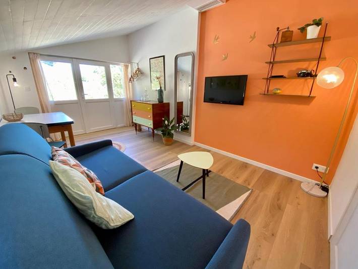 Gîte pour 2 personnes, avec terrasse et jardin à Fontarèches