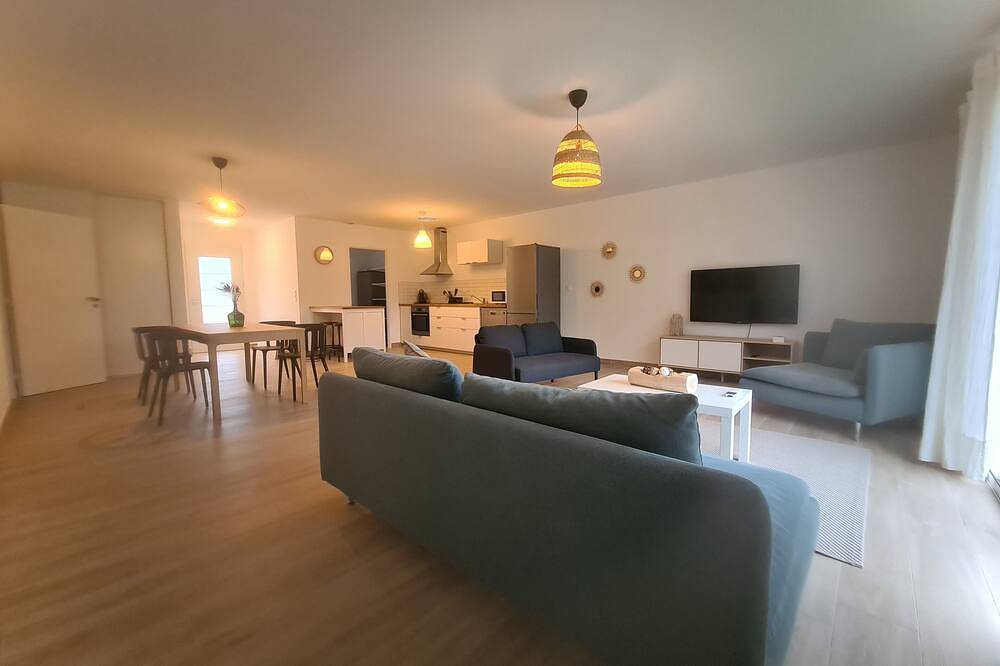 Maison récente au portes de Bordeaux, 3 chambres 104 m2 avec jardin in Carignan-de-Bordeaux, Région de Bordeaux