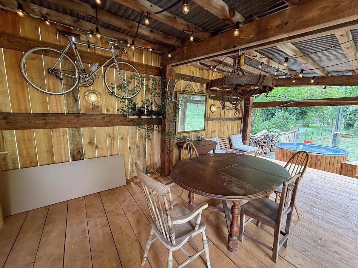 Beautiful house with jacuzzi in the mountains in Mauléon-Barousse, Pyrénées