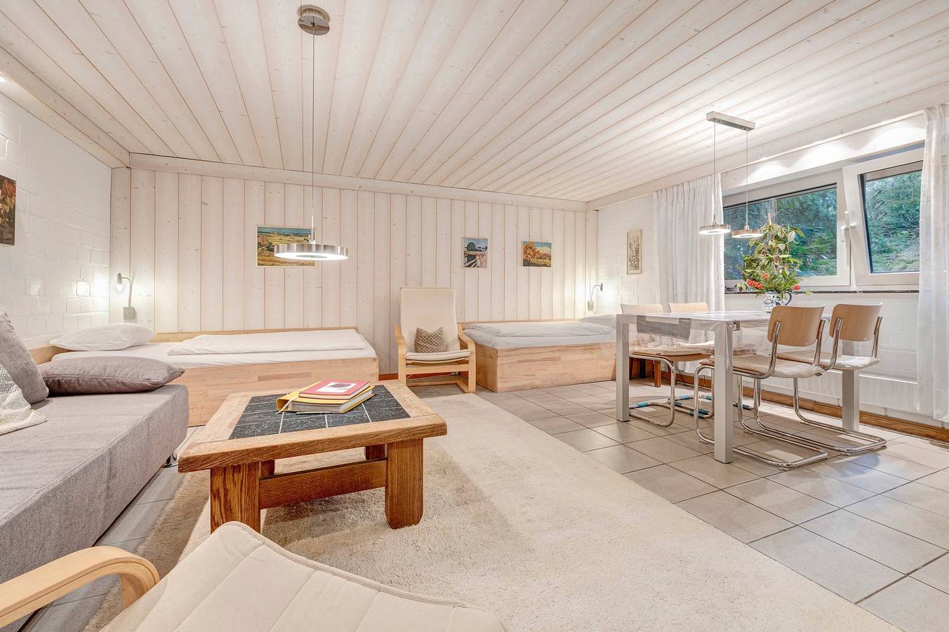 Ganze Wohnung, Haus Erna am Deister Ferienwohnung mit Sauna, Garten und Hütte, E-Auto-Ladestation in Barsinghausen, Hannover und Umgebung
