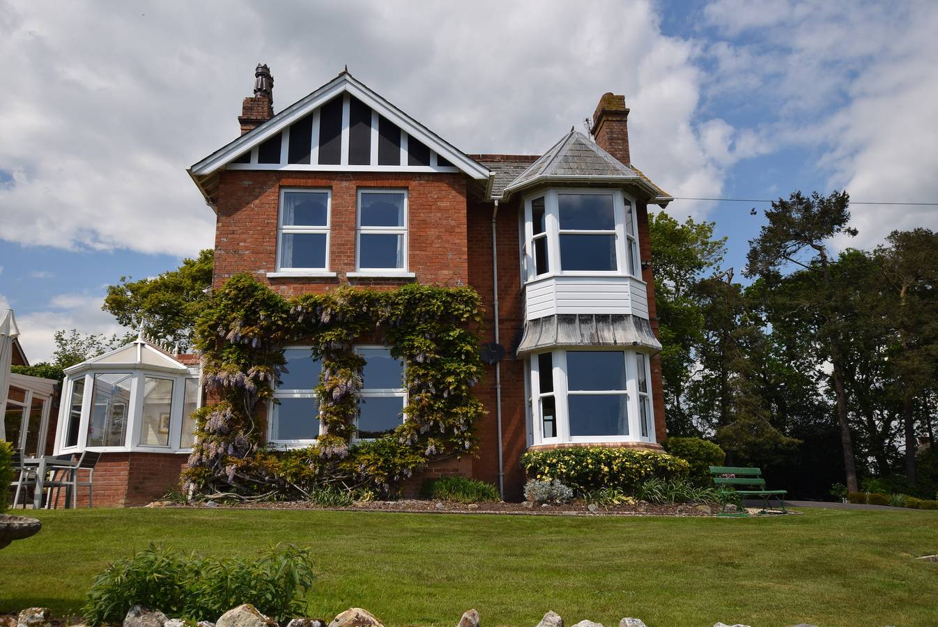 Holiday Rental for 13 People in Colyton, Devon