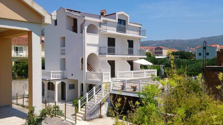 Maison d’hôte pour 2 personnes, avec balcon ainsi que vue et jardin à Orebić