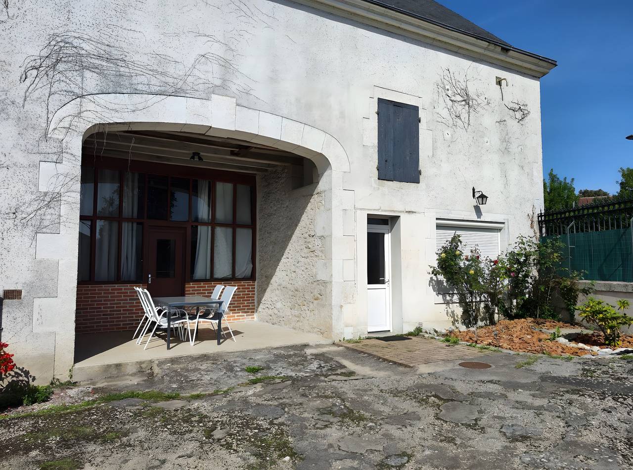 Appartement entier, Appartement 'Gîte Du Moulin Béchereau' avec terrasse privée, jardin commun et Wi-Fi in Mer, Région de Blois