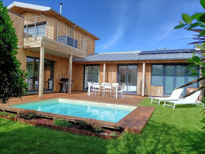 Villa pour 6 personnes, avec Balcon et Terrasse ainsi que Jardin et Piscine à Fouras