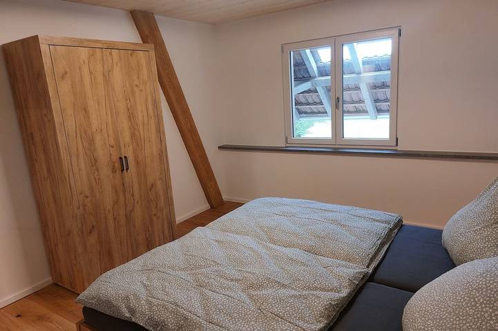 Ferienwohnung für 4 Personen, mit Terrasse und Garten in Schlier - 2