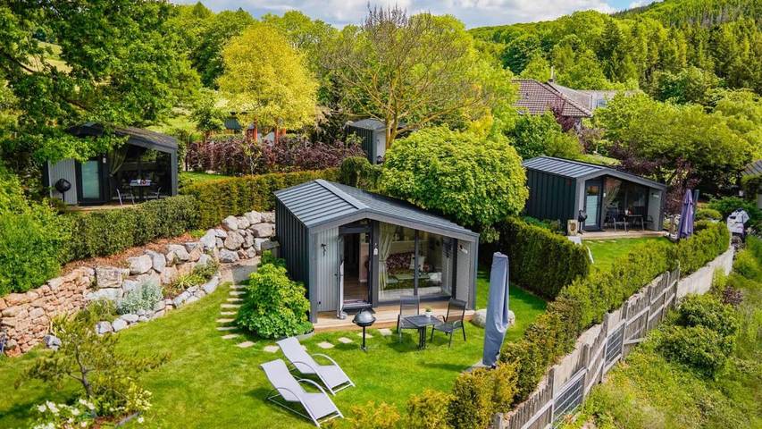 Ferienpark für 2 Personen, mit Terrasse und Whirlpool sowie Garten und Pool am Edersee