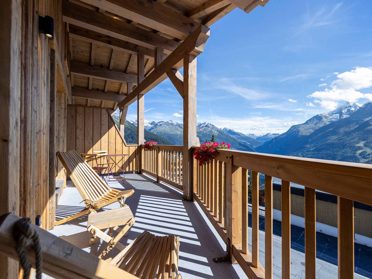 Apartamento entero, Gran apartamento de 3 habitaciones con balcón y estufa, cerca de pistas en La Rosière in La Rosière, Montvalezan