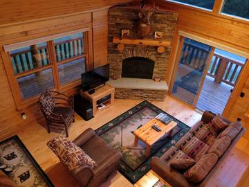 Log Cabin for 16 Guests in Campton, Grafton County, Picture 4
