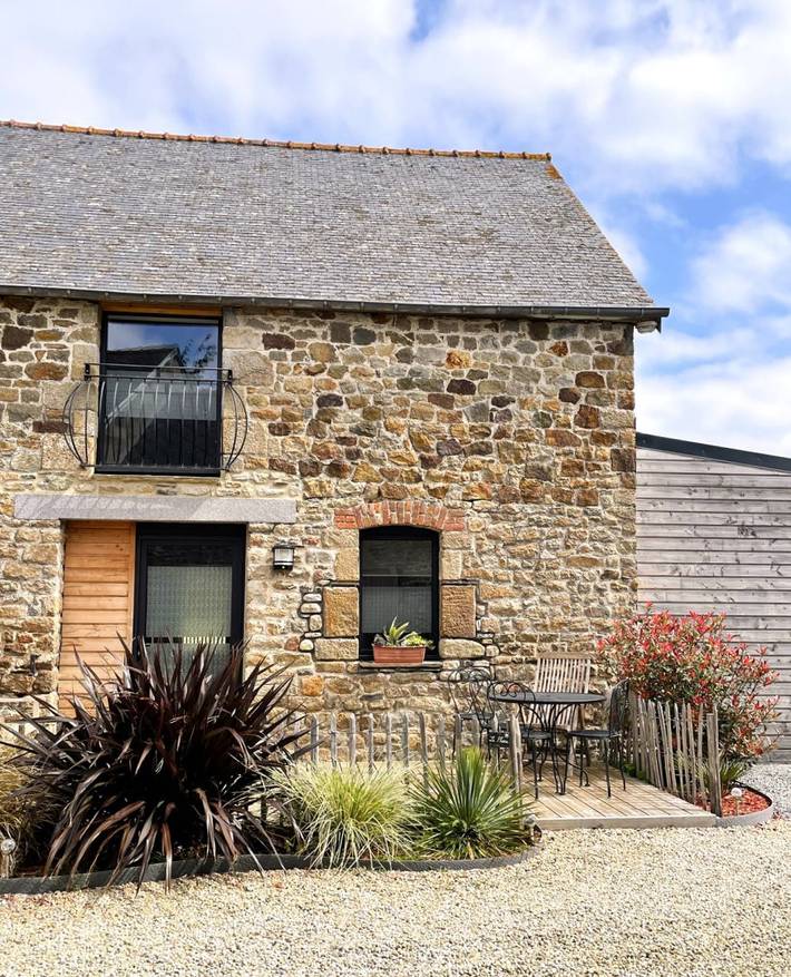 Gîte pour 4 personnes, avec jardin et terrasse à Mont-Dol - 2