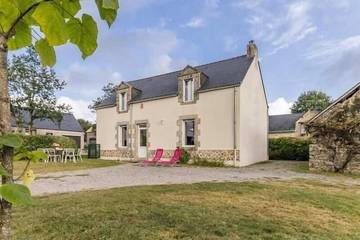 Gîte pour 8 personnes, avec jardin, animaux acceptés à Saint-André-des-Eaux