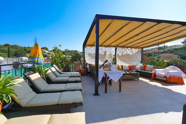 Apartment for 5 people, with Balcony and Terrace as well as Garden in Kassiopi