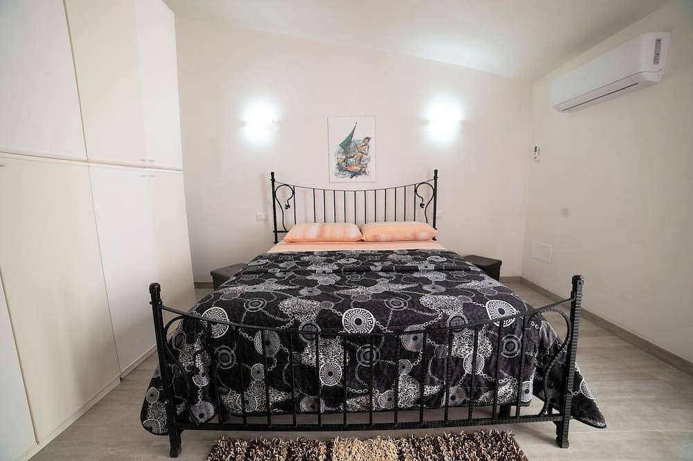 Entire apartment, The 'ancient gateway in Vico del Gargano, Gargano