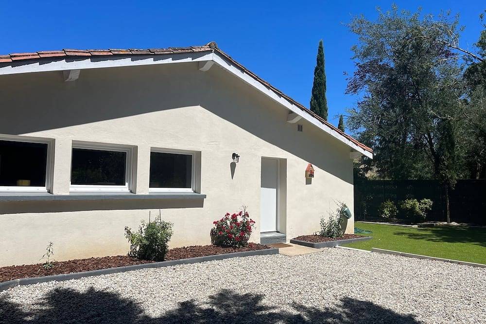 Maison Chaleureuse Avec spa et Jardin in Castres, Castres region