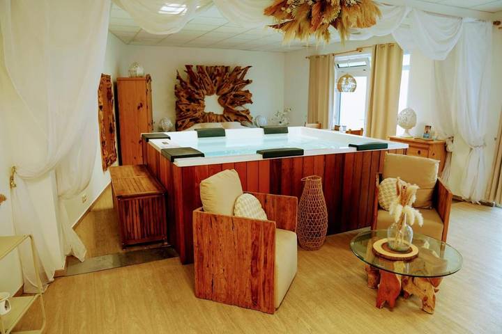 Chambre d’hôte pour 2 personnes, avec Jacuzzi et Terrasse ainsi que Jardin et Piscine à Tubize