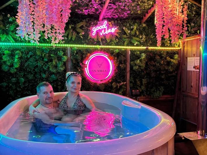 Holiday rental for 2 people, with garden and hot tub in Stirling region