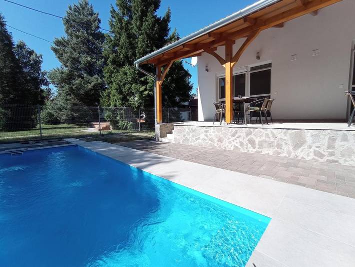 Ferienhaus für 6 Personen, mit Pool und Garten sowie Ausblick in Plattensee Südufer - 2