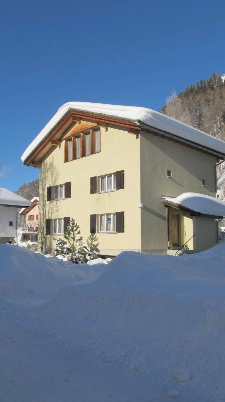 Ganze Wohnung, Ferienhaus Wanner in Splügenpass, Rheinwald