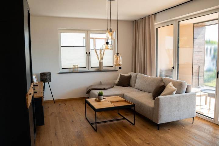 Ferienwohnung für 6 Personen, mit Balkon und Garten sowie Ausblick in Hofbieber - 2