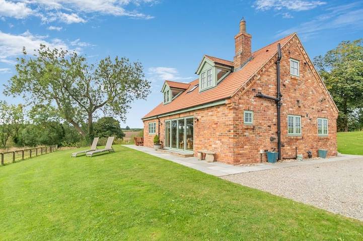 Cottage for 6 people, with garden and hot tub in Darlington