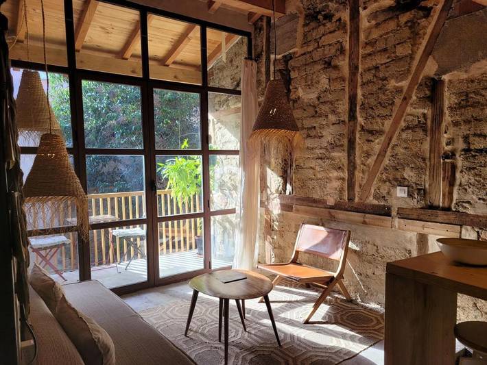 Gîte pour 3 personnes, avec Balcon et Terrasse ainsi que Jardin et Piscine à Candeleda