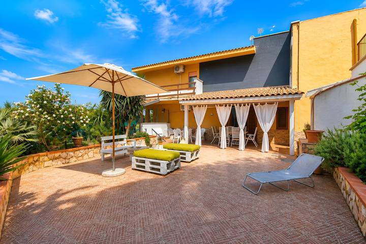 Location de vacances pour 6 personnes, avec Jardin à Scopello - 2
