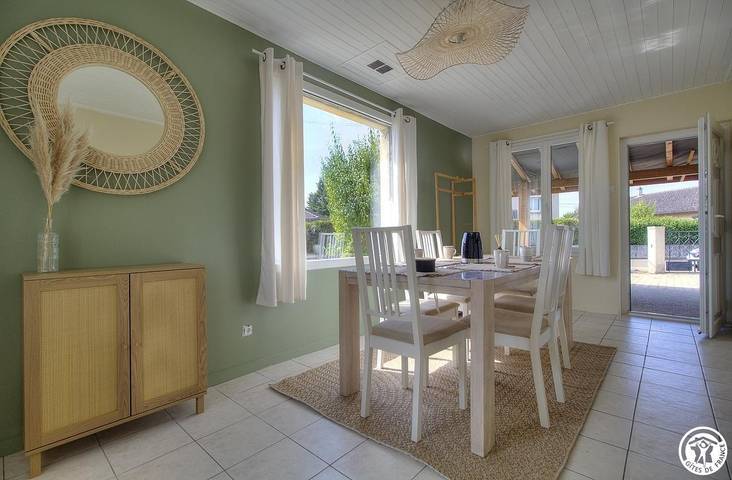 Gîte pour 6 personnes, avec terrasse et jardin, animaux acceptés