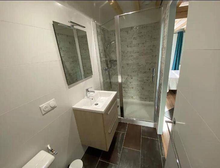 Appartement entier, Maison neuve tout confort, deux chambres in Saint-Martin-du-Mont, Jura Francais