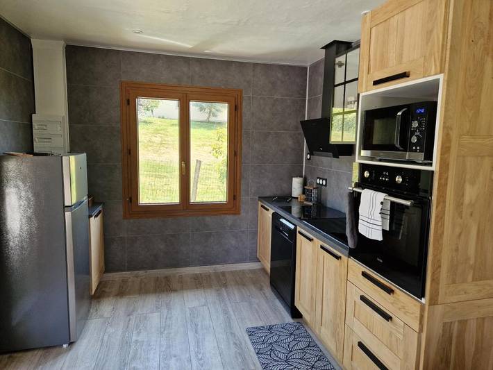 Gîte pour 4 personnes, avec jardin ainsi que vue sur le lac et vue dans Lac de la Triouzoune - 4