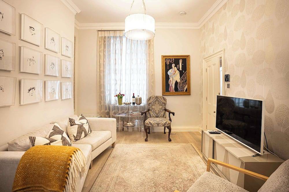 Entire apartment, Luxury Central London Apartment  Craven Street in London, South East England