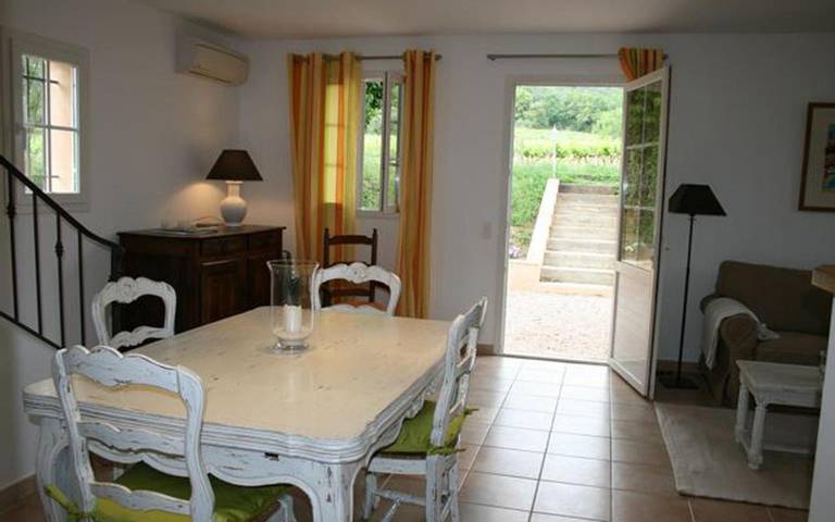 Location de vacances pour 4 personnes, avec jardin et terrasse à La Môle - 3