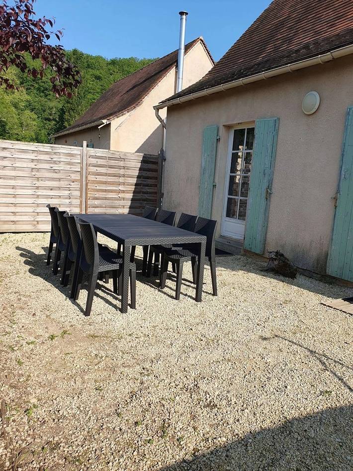 Location de vacances pour 8 personnes, avec Terrasse et Piscine à Le Change