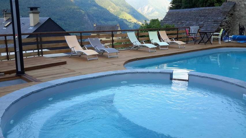 Hôtel pour 3 personnes, avec piscine et jardin à Viscos - 4