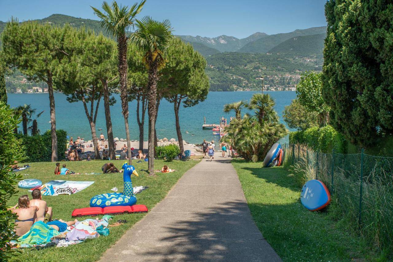 Albatross Mobile Homes on Camping Eden in San Felice del Benaco, Prealpi Gardesane