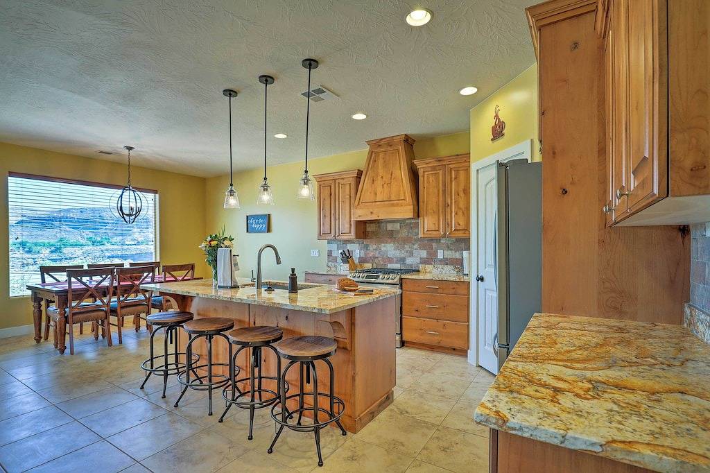 Mountain View Home 30 Minuten zum Zion National Park! in La Verkin, Zion Nationalpark